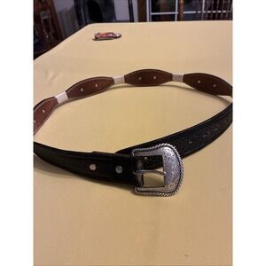 Double J Western Belt Leather Size 34 Emblem 1 1/2 Wide 42 In Total